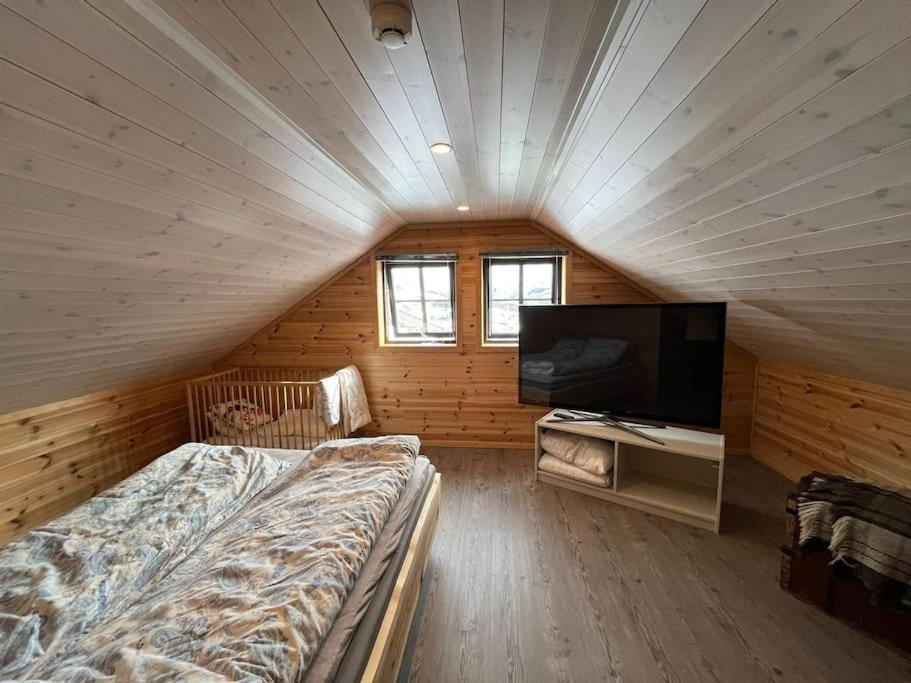 Cabin In Beautiful Surroundings At Harpefossen Nordfjordeid Zewnętrze zdjęcie