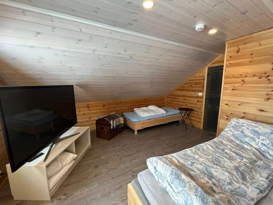Cabin In Beautiful Surroundings At Harpefossen Nordfjordeid Zewnętrze zdjęcie