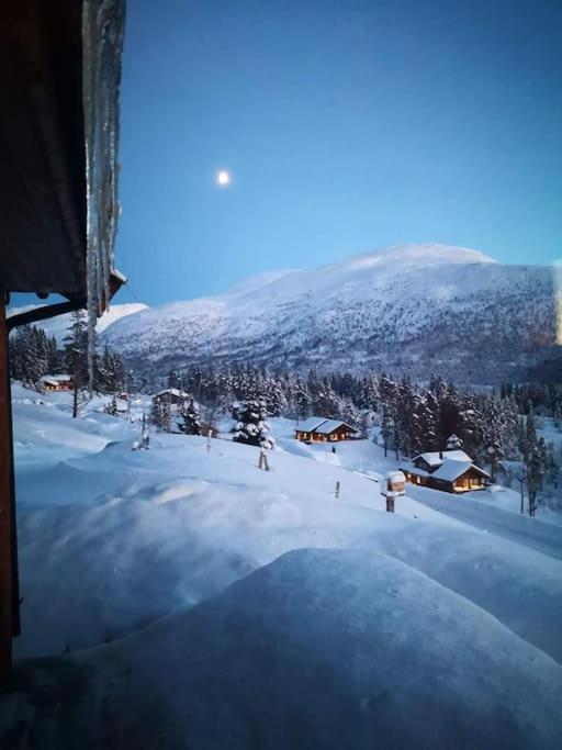 Cabin In Beautiful Surroundings At Harpefossen Nordfjordeid Zewnętrze zdjęcie